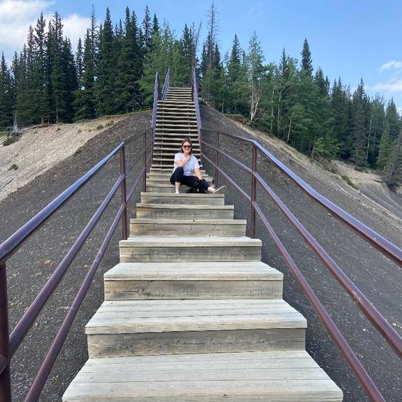 Meet your Posher, Karlie - Picture 1 of 1